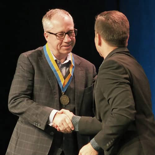 Redner mit CSP-Auszaichnung